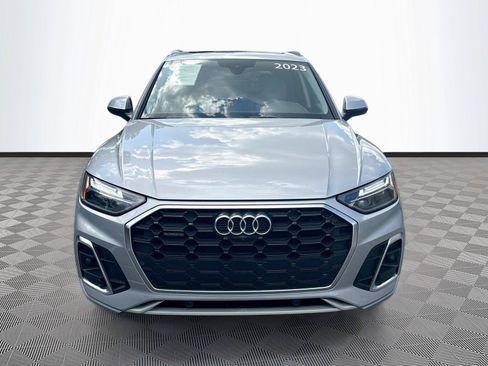 Used 2023 Audi Q5 2.0T Premium Plus w/ Premium Plus Package AWD/4WD image 2