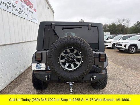 Used 2014 Jeep Wrangler Unlimited Rubicon w/ Max Tow Package AWD/4WD image 7