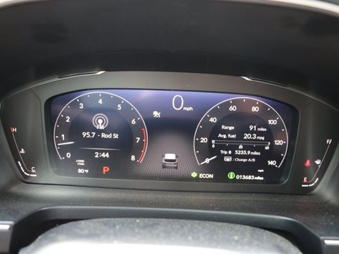 Used 2025 Honda Pilot Elite image 37