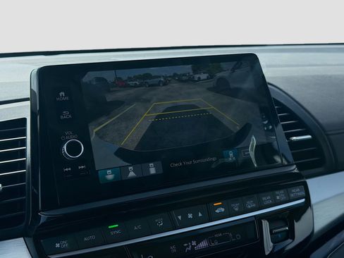 New 2026 Honda Odyssey Touring image 14