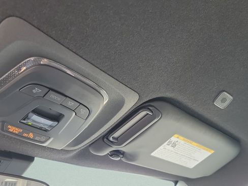 Used 2024 Toyota Corolla SE image 28