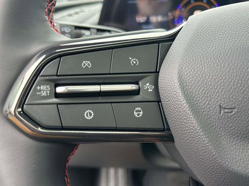 New 2026 Chevrolet Traverse RS w/ LPO, Floor Liner Package image 22