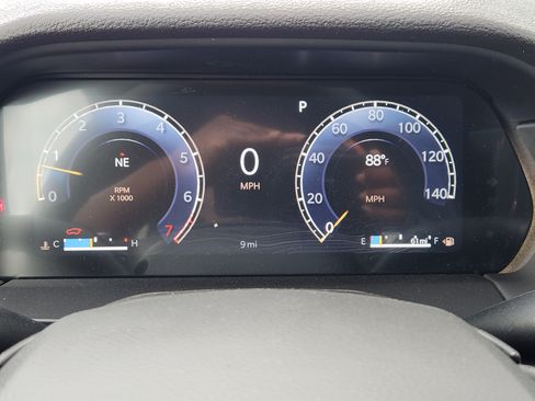 New 2026 Jeep Grand Cherokee Laredo AWD/4WD image 13