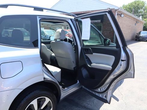 Used 2018 Subaru Forester 2.5i Premium w/ Protection Package #1 AWD/4WD image 13