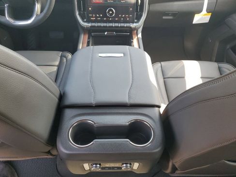 New 2026 GMC Yukon XL Denali w/ Sun & Power Step Package image 23