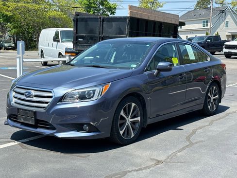 Used 2017 Subaru Legacy 2.5i Limited AWD/4WD image 2