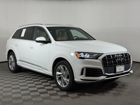 Used 2022 Audi Q7 3.0T Premium AWD/4WD image 7