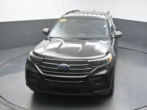 Used 2020 Ford Explorer XLT w/ Comfort Package image 47