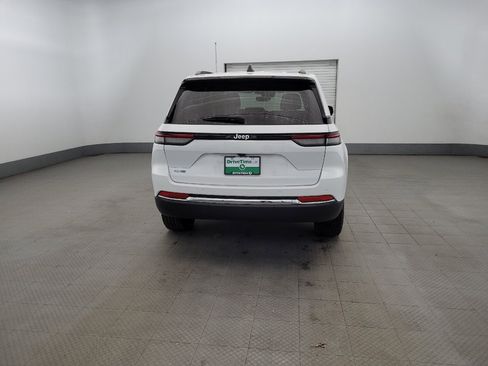 Used 2023 Jeep Grand Cherokee 4WD 4xe image 7