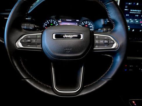 Used 2022 Jeep Compass Limited AWD/4WD image 31
