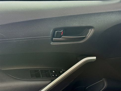 Certified 2023 Toyota Corolla Cross LE w/ Moonroof Package image 15