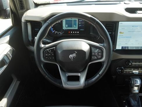 Used 2023 Ford Bronco Wildtrak AWD/4WD image 16