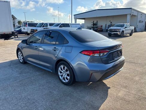Used 2020 Toyota Corolla LE FWD image 7