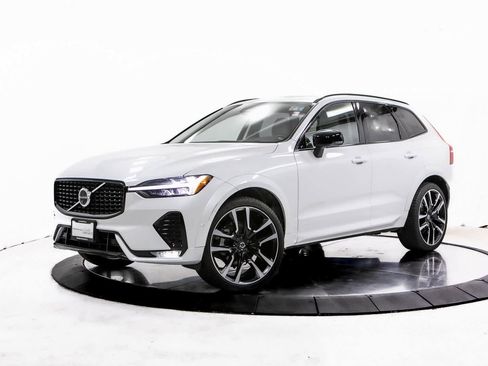 Used 2024 Volvo XC60 B5 Ultimate image 1