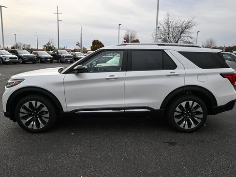 New 2026 Ford Explorer Platinum w/ LUX Leather Package image 8