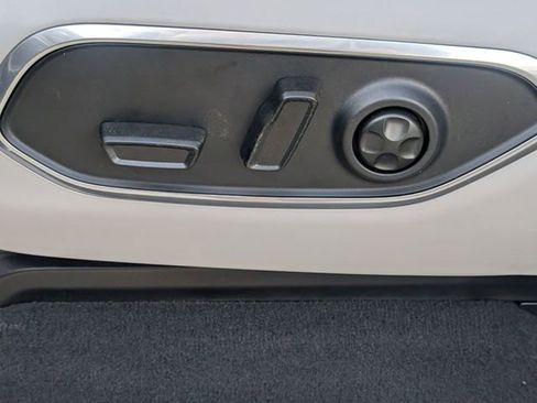 New 2026 Jeep Grand Wagoneer 4WD w/ Premium Group I image 28