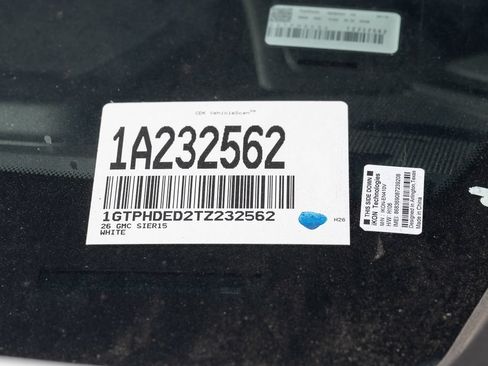 Used 2026 GMC Sierra 1500 SLT RWD image 46
