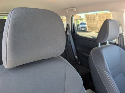 Used 2025 Nissan Rogue S FWD image 3