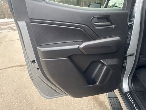 Used 2024 Chevrolet Colorado Trail Boss image 19