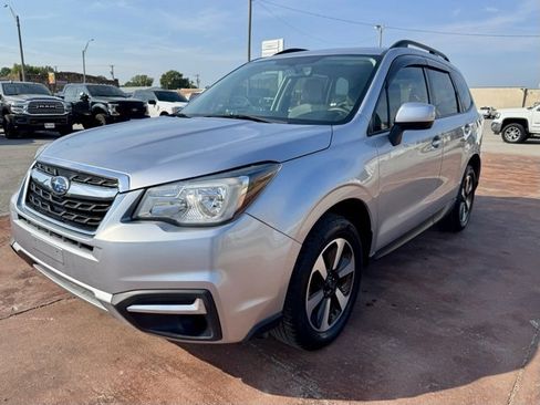 Used 2018 Subaru Forester 2.5i Premium w/ All-Weather Package image 1
