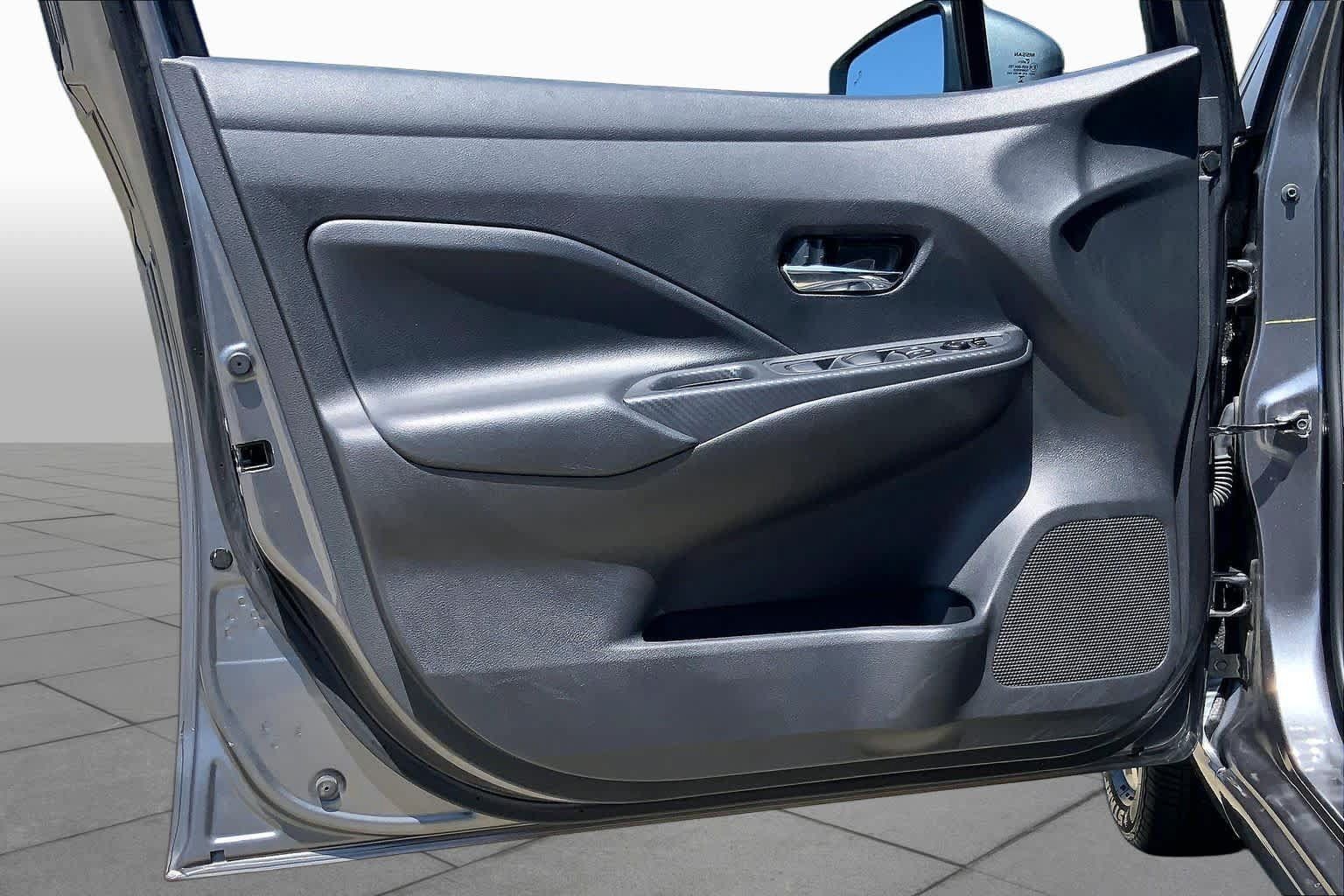 Used 2024 Nissan Versa SV FWD image 21