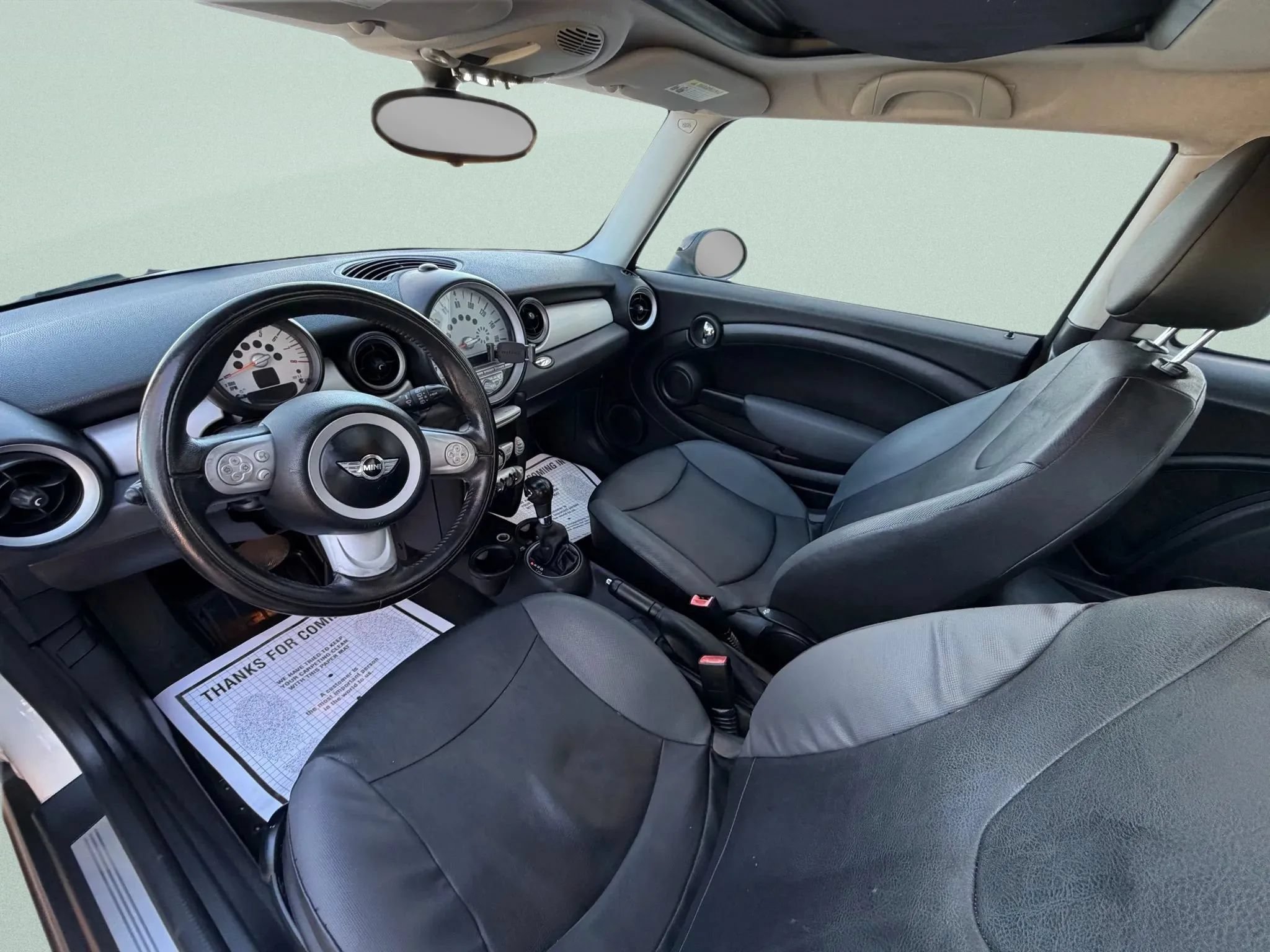Used 2010 MINI Cooper Hardtop FWD image 17