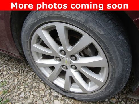 Used 2015 Chevrolet Malibu LT image 9