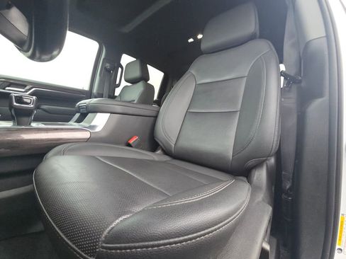 Certified 2023 Chevrolet Silverado 1500 LTZ w/ Technology Package image 16