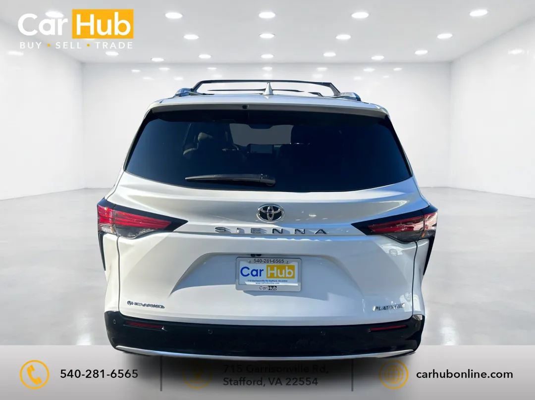 Used 2026 Toyota Sienna Platinum AWD/4WD image 5