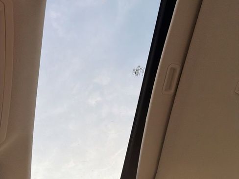 Used 2018 Ford Focus Titanium image 32