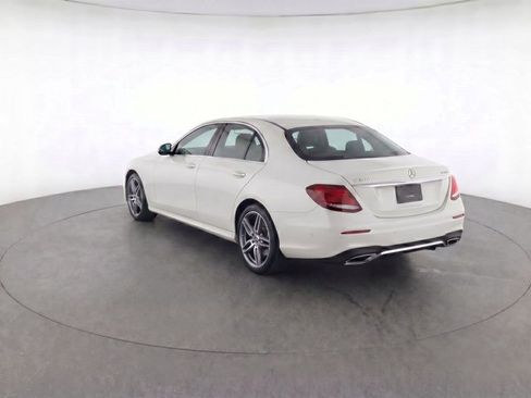 Used 2019 Mercedes-Benz E 300 image 5