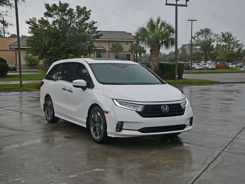 Used 2022 Honda Odyssey Elite image 6