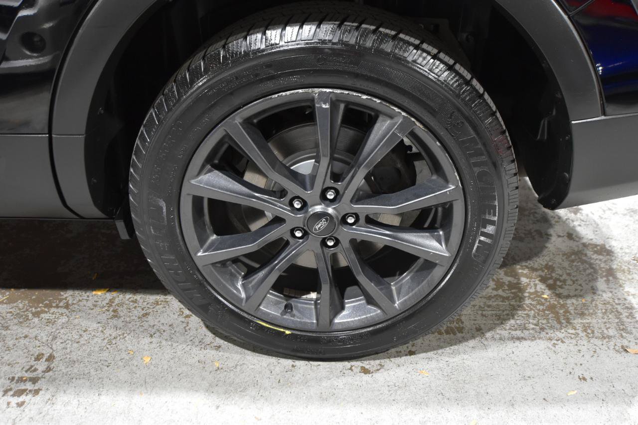 Used 2017 Ford Explorer XLT w/ Equipment Group 202A AWD/4WD image 50