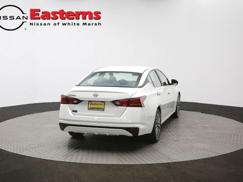 Used 2025 Nissan Altima 2.5 SV FWD image 29