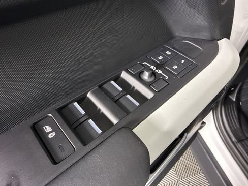 Used 2024 Land Rover Defender 110 S AWD/4WD image 14