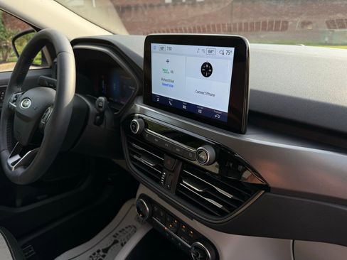 Used 2023 Ford Escape Active w/ Cold Weather Package image 23