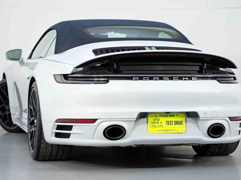 Used 2022 Porsche 911 Carrera image 6