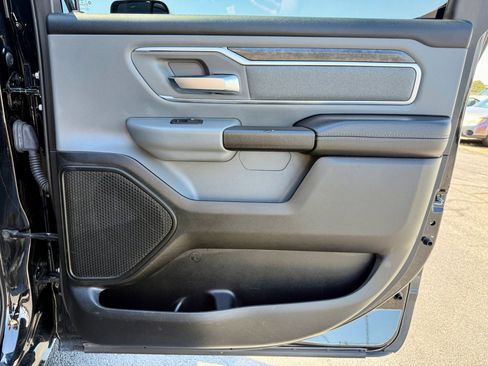 Used 2019 RAM 1500 Big Horn AWD/4WD image 36