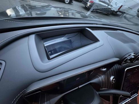 Used 2024 Mercedes-Benz C 300 Sedan image 7