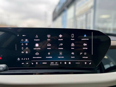 Used 2025 Audi Q6 e-tron Premium Plus w/ Premium Plus image 37