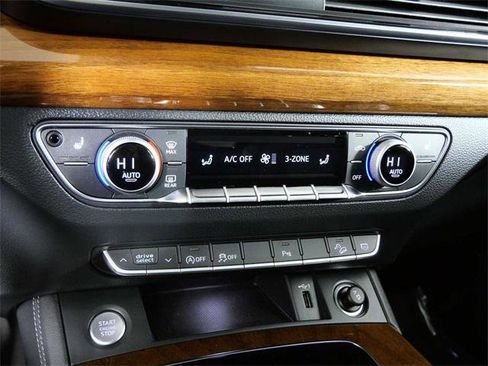 Used 2022 Audi Q5 2.0T Premium Plus image 19