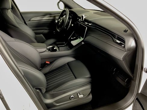 New 2026 Maserati Grecale Modena image 34