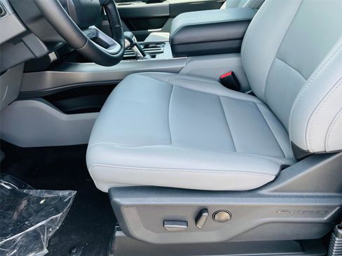 New 2025 Ford F150 Lightning Flash AWD/4WD image 8