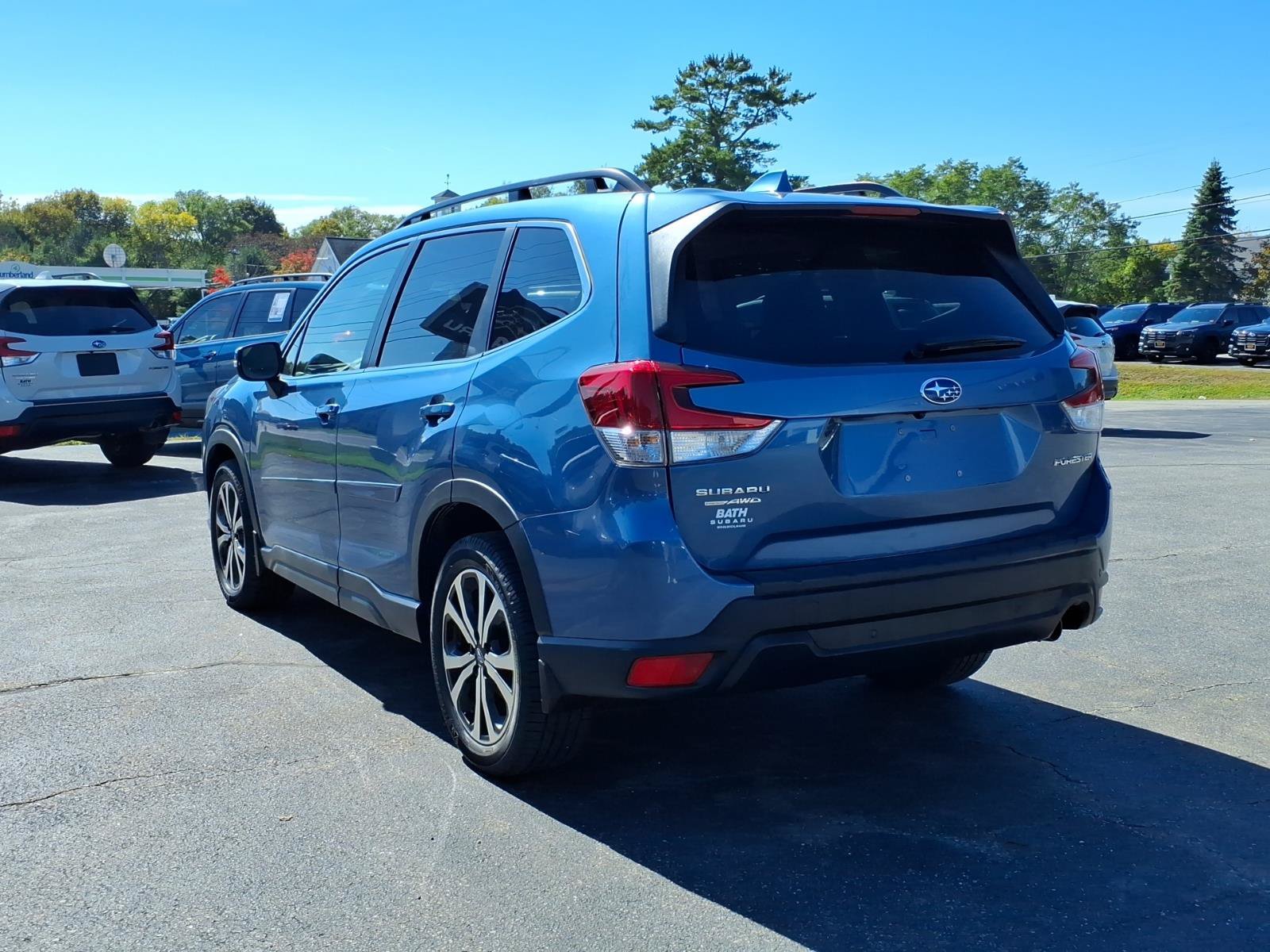Used 2022 Subaru Forester Limited AWD/4WD image 5
