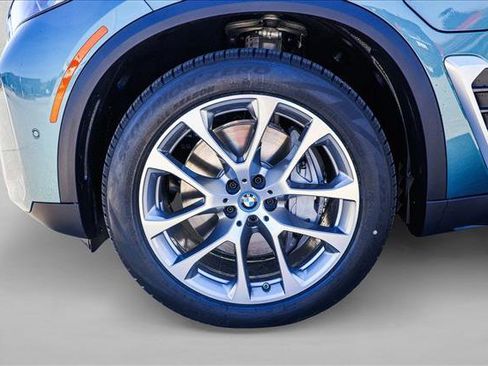 Certified 2025 BMW X5 xDrive50e w/ Parking Assistance Package image 9