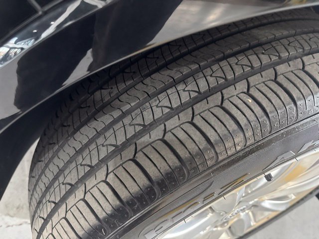 Used 2020 Buick Envision Essence FWD image 40