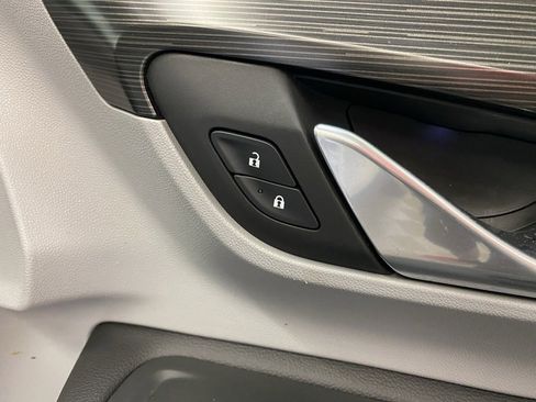 Used 2022 GMC Terrain SLT image 22