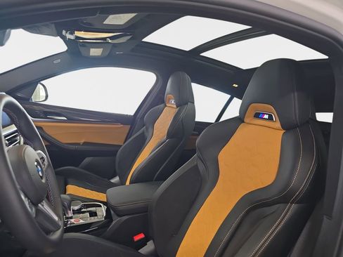 Used 2025 BMW X4 M image 17