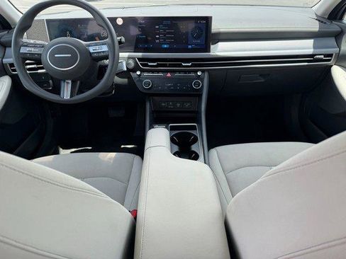 Used 2024 Hyundai Sonata SEL FWD image 16