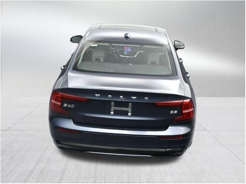Used 2023 Volvo S60 B5 Core w/ Protection Package FWD image 17